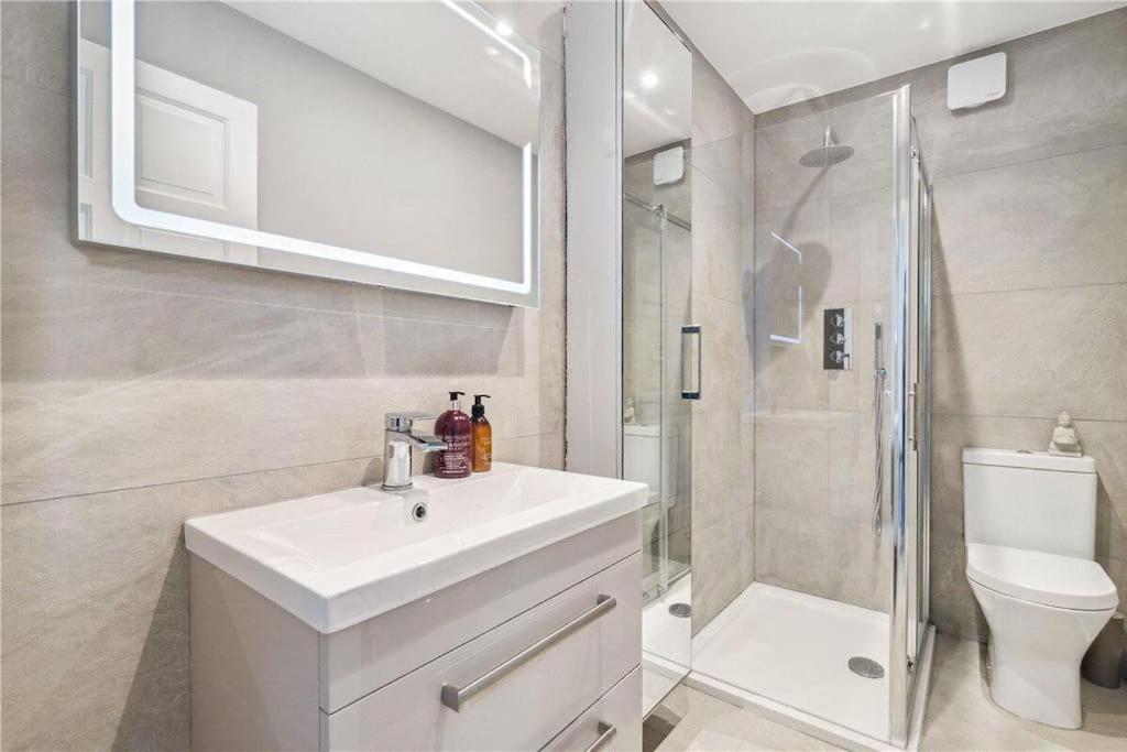 Appartamento Charming 1br In The Heart Of Fulham Londra